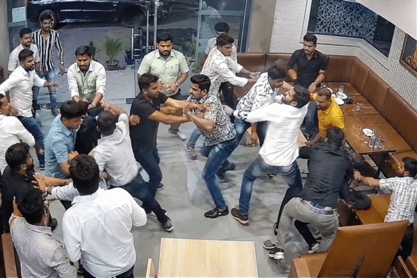 Chaos at Oasis Hotel: Violent Brawl Erupts at Sahajpur Phata in Daund!
