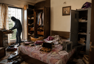 Yoga Session Turns into Nightmare: Thief Loot’s BEST Employee's Home in Mumbai!