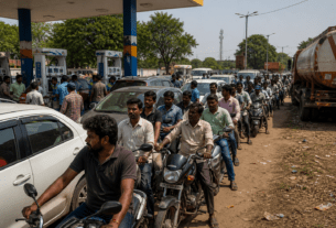Fuel Crisis Hits Beed: Consecutive Holidays Disrupt Supply Chain; Citizens Petition District Collector