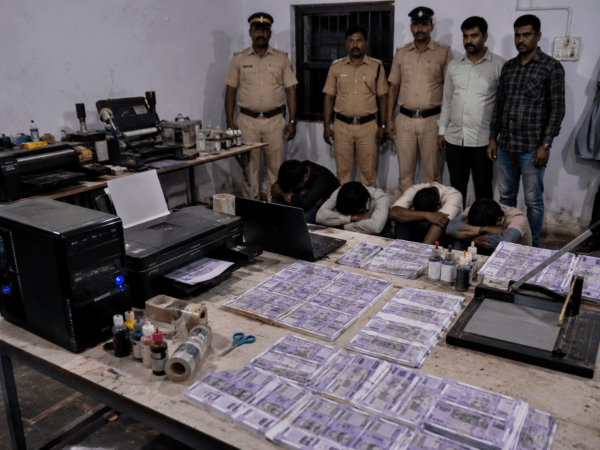 High-Tech Fake Note Racket Busted in Gadchiroli; Two Engineer Brothers Among 4 Arrested!
