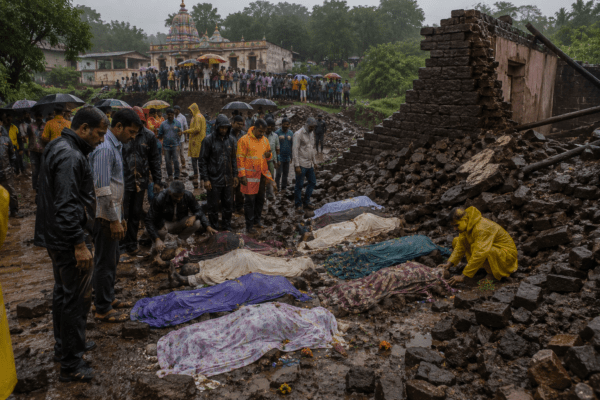 Sangli Tragedy: 6 Devotees Dead, Several Injured as Wall Collapses Amid Heavy Rain in Jath!