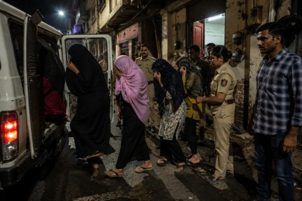 Human Trafficking Racket Busted in Budhwar Peth; 6 Illegal Bangladeshi Women Arrested After Midnight Raid! 

