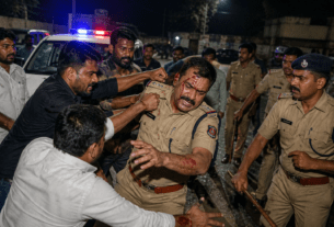 Drunk Mob Attacks Police Team During Midnight Patrol; PSI Injured in Brutal Assault