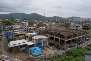 1,000 Illegal Structures Rise as Authorities Look the Other Way
