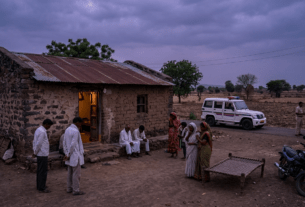 Tragedy in Beed: 29-Year-Old Labourer Ends Life at Home; Family in Deep Shock