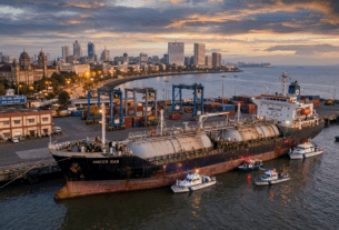 Pakistan-Bound Ship Seized in Maharashtra: Mumbai High Court Orders Detention of 'Amir Gas' at Jaigad Port Over Fraud Allegations