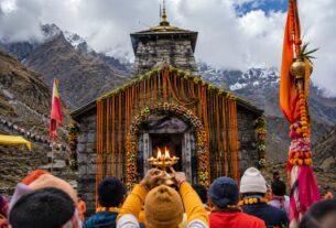 Spiritual Awakening: Sacred Rudranath Temple Gates Open as Chants of 'Har Har Mahadev' Echo in Uttarakhand!
