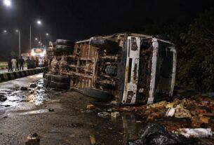Tragic Accident Near Katol: Brick-Loaded Eicher Truck Overturns, Three Innocent Laborers Killed!