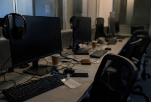 Fake Call Center Busted; 17 Held for Extorting Dollars from US Citizens via 'Digital Arrest' Threats!