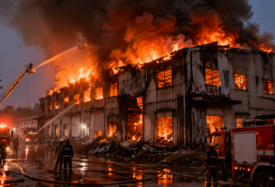 Massive Fire Breaks Out at Textile Company in Nandurbar’s Navapur MIDC