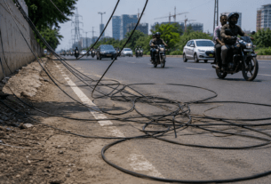 Death Trap on Wakad-Hinjewadi Service Road? Risk of Fatal Accidents Due to Dangling WiFi Cables; Citizens Demand Immediate Action