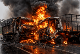 Horrific Head-On Collision in Odisha: Two Trucks Erupt in Flames; Both Drivers Charred to Death!