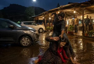 Women Attacked and Molested at Naigaon Dhaba Parking; Police Investigation Underway.