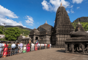 Trimbakeshwar Temple Introduces New VVIP Darshan Fee of ₹2500: Check Details
