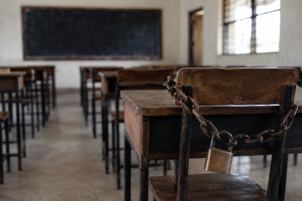 Solapur Education Shockone: 15 Illegal Schools Running, Parents Urged to Stay Alert!