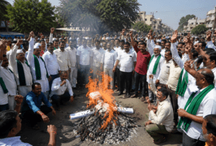 Swabhimani Shetkari Sanghatana Rallies at Manchar! Government's Loan Waiver GR Burned in Protest: "Why Blanket Write-Offs for Corporates But Strict Rules for Farmers?"