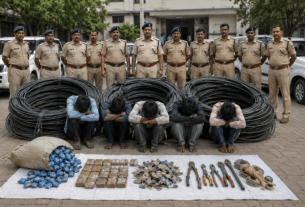 'Bidi and Tobacco Pouches' Lead to Arrest: Inter-state Gang Busted for Stealing Cables from 150 Farmers.