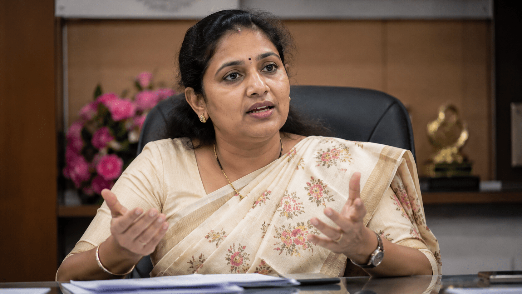 "It Is Our Failure": Minister Madhuri Misal Admits Inability to Resolve Pune's Garbage Crisis