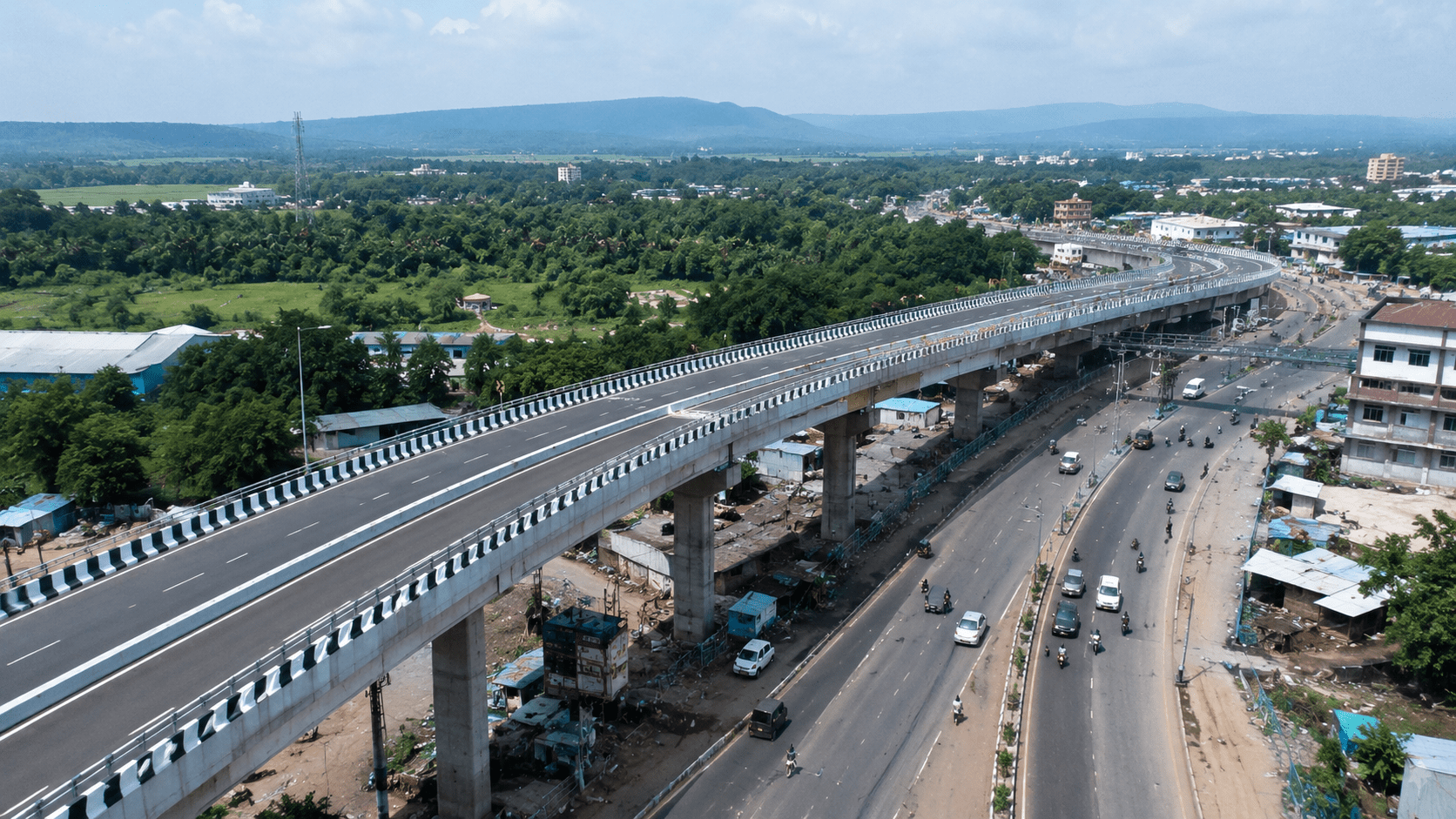 Relief for Commuters: Traffic Smoothed on Kolhapur-Satara Lane via New Unique Flyover in Malkapur.