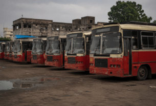 Administrative Negligence: Chhatrapati Sambhajinagar Municipal Corporation Saves Fuel but Wastes Public Money by Paying Salaries to 22 Idle Drivers!