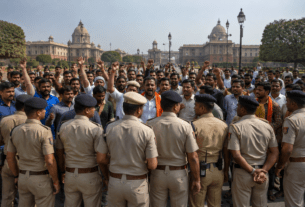 Delhi Protest Crackdown: 5 PM Deadline for Abhijeet Dipke's 'Cockroach Janata Party' at Jantar Mantar; Strict Police Rules Enforced