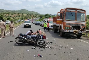 Father and 3-Year-Old Daughter Die in Horrific Truck Collision on Nagar-Kalyan Highway.