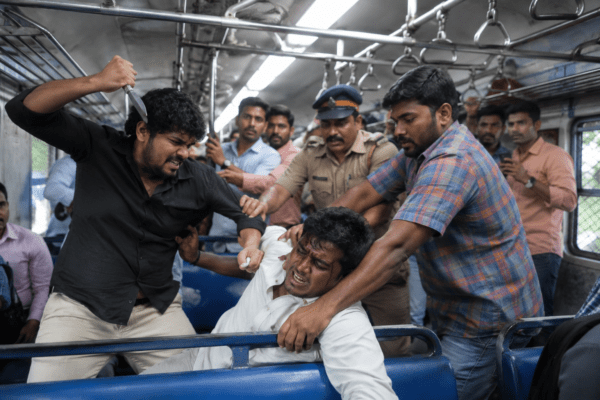 Passenger stabbed with knife over seat dispute; Karjat police arrest the attackers!
