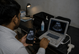 Illegal Fetus Sex Determination Racket Busted in Pune: Mobile App Connected to Portable Sonography Machine Used!