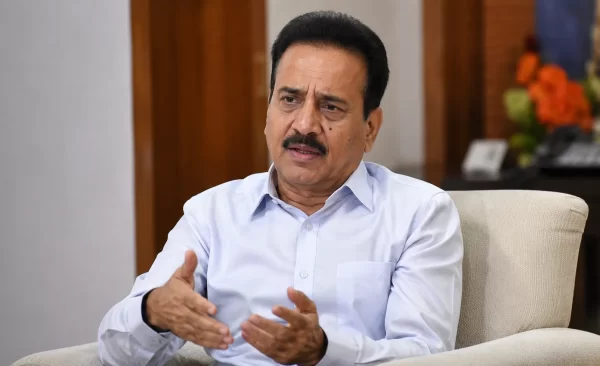 AI-Generated Fake Photos of Girish Mahajan Viral: Minister Clarifies, "The Girl is a Family Friend's Daughter, I Take Responsibility for Her Marriage." 
