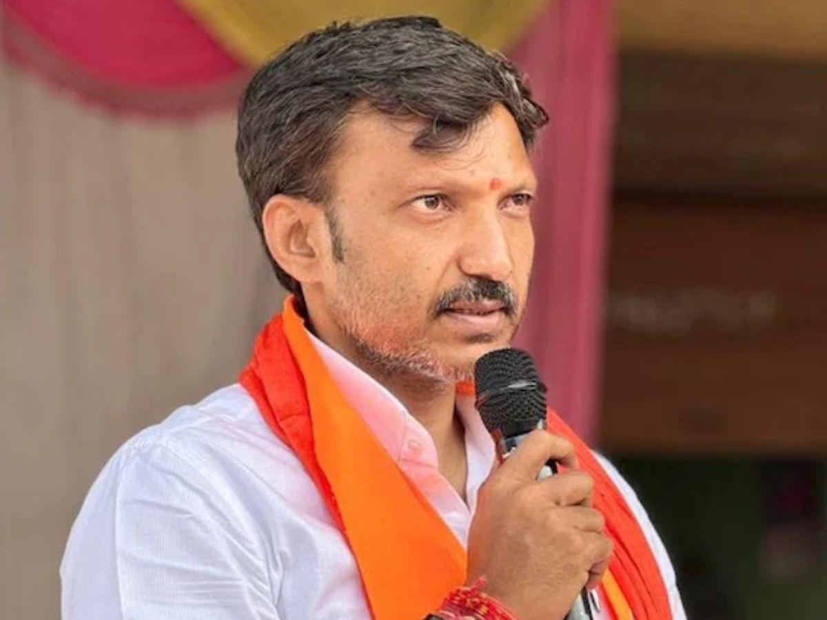"I Am in a Dilemma!" MP Omraje Nimbalkar Breaks Silence Amid Speculations of Joining Shinde Sena
