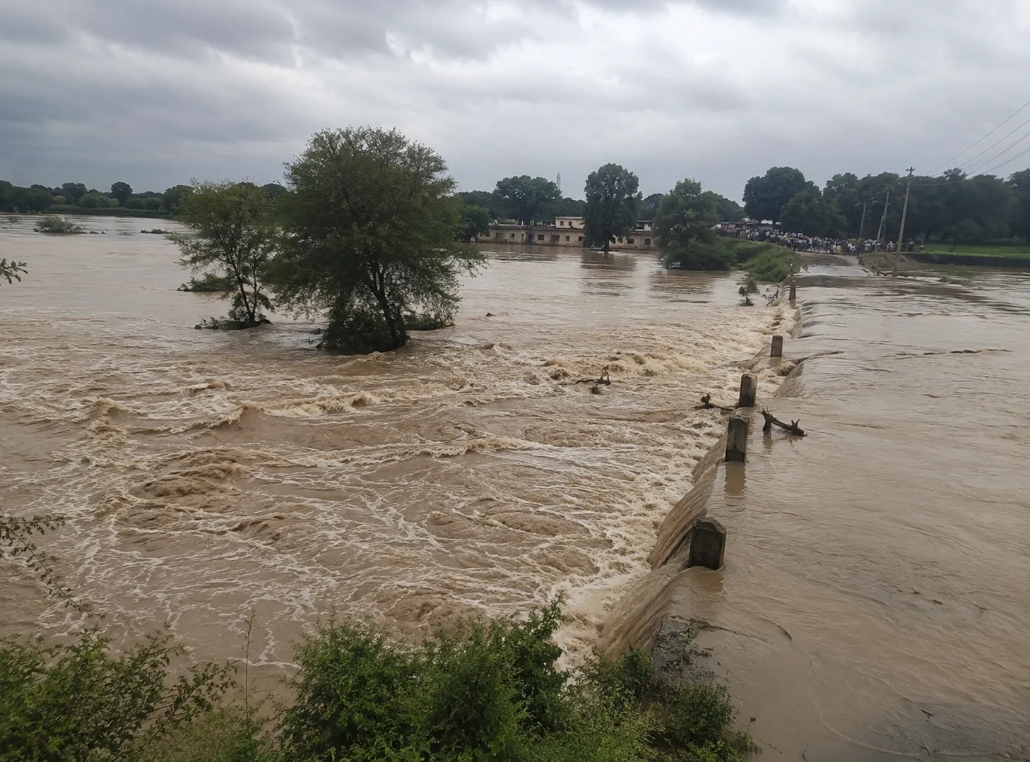 Kayadhu River Overflowing in Kalamnuri: