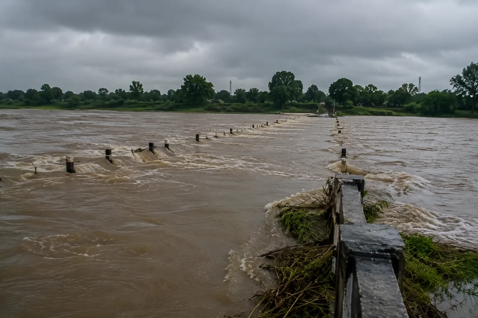 Pune: Mula-Mutha and Bhima Rivers in Spate
