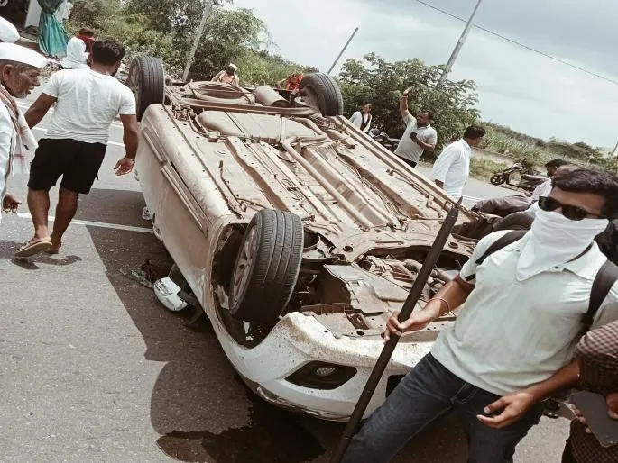 Satara: Five Policemen Injured as Police Vehicle Crashes