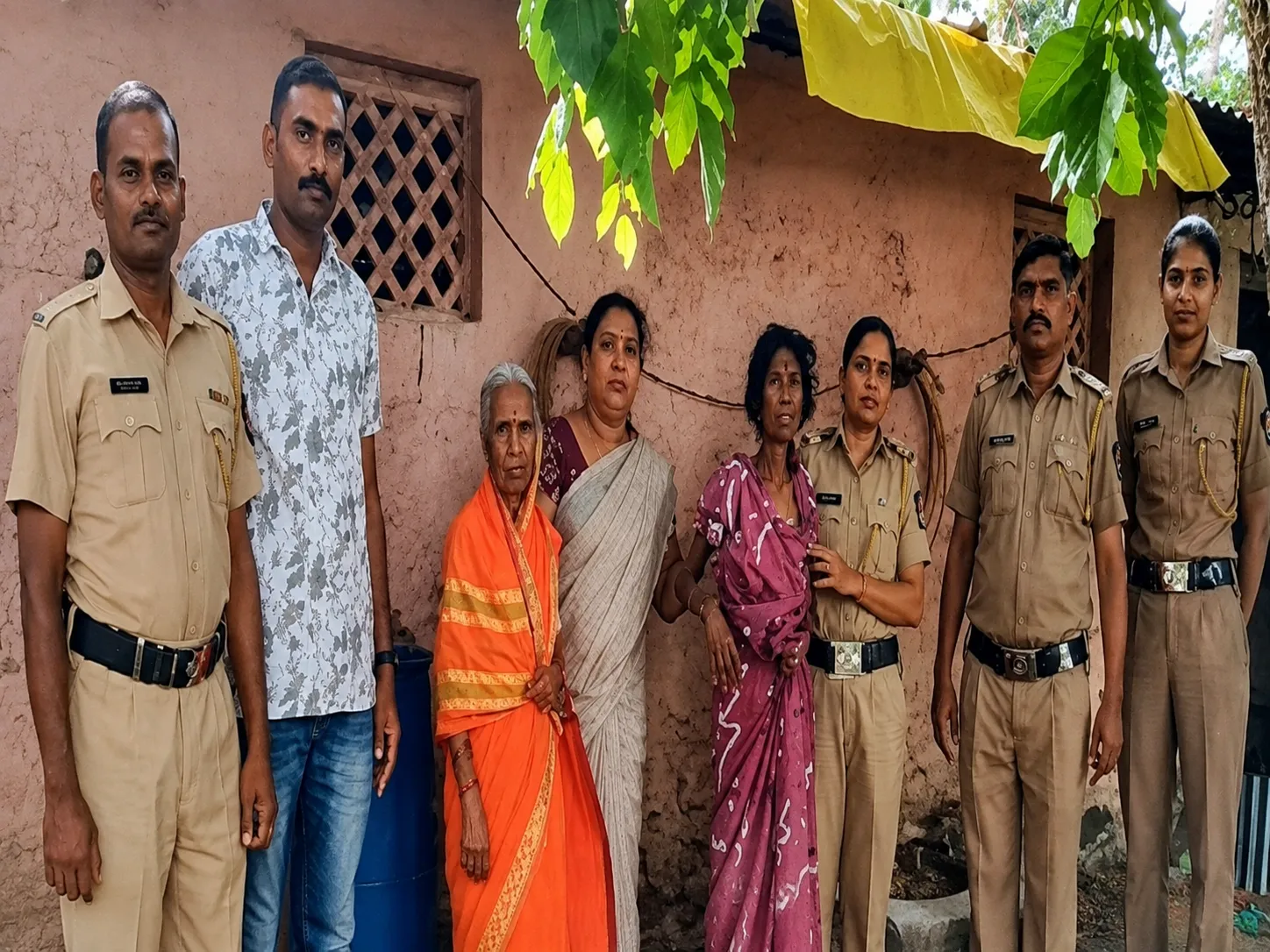 Borgaon Police Come to the Aid of an Ailing Destitute Woman