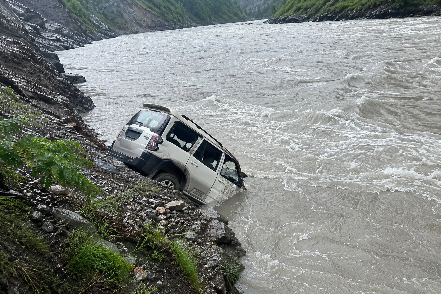 Tragic Accident in Jammu and Kashmir: