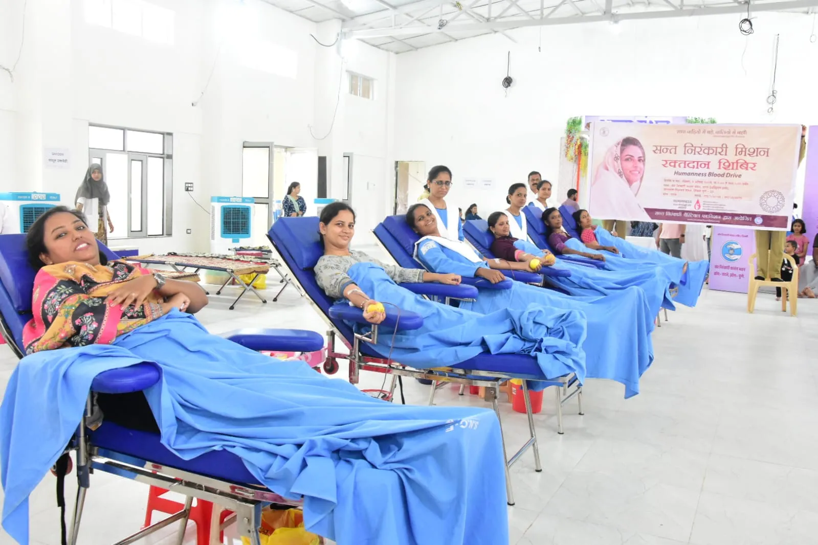 Sant Nirankari Mission Organizes Mega Blood Donation Camp in Warje, Pune,
