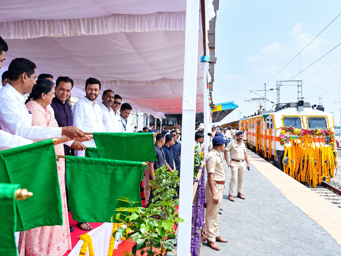 Beed-Pune Direct Train Service Starts: Deputy CM Sunetra Pawar Fulfils Late Ajit Pawar’s