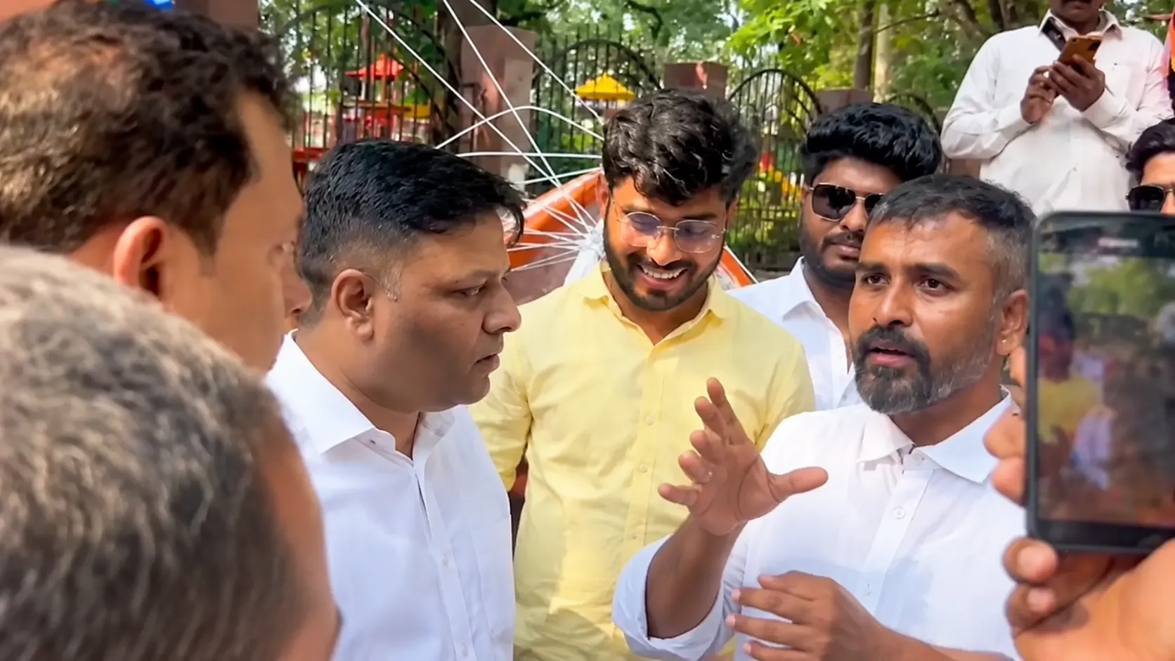 Tension at Shivaji Park: Clash and Heated Argument Between Cockroach Janata Party