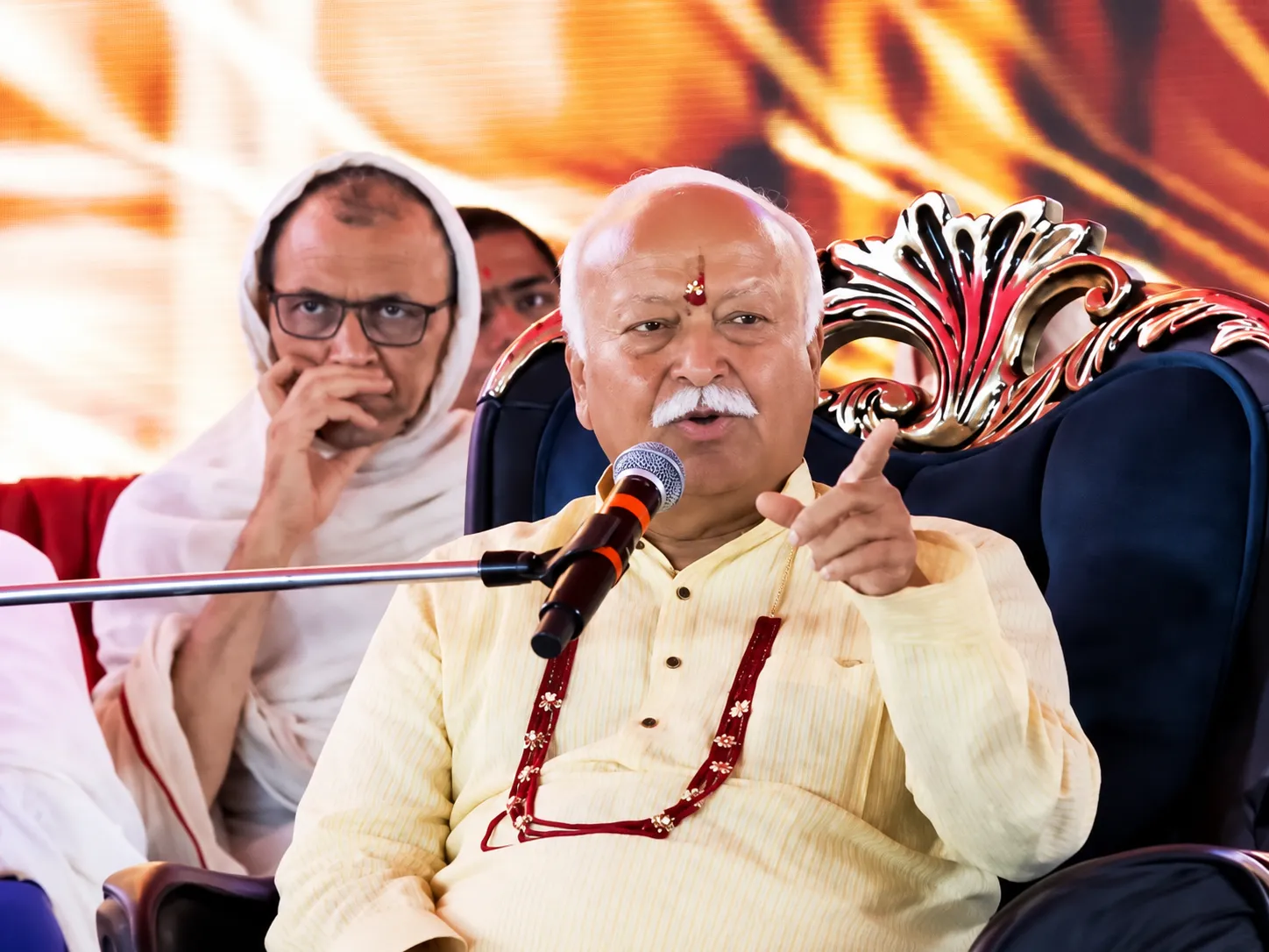 RSS Chief Mohan Bhagwat States the World is Stuck in Dilemmas,