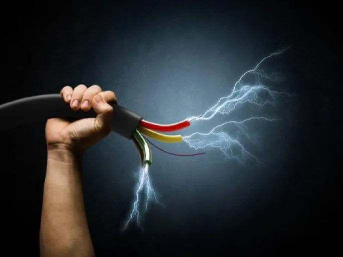 Tragic Incident in Akola: Youth Dies of Electrocution While Setting Up DJ for Procession, Six Injured